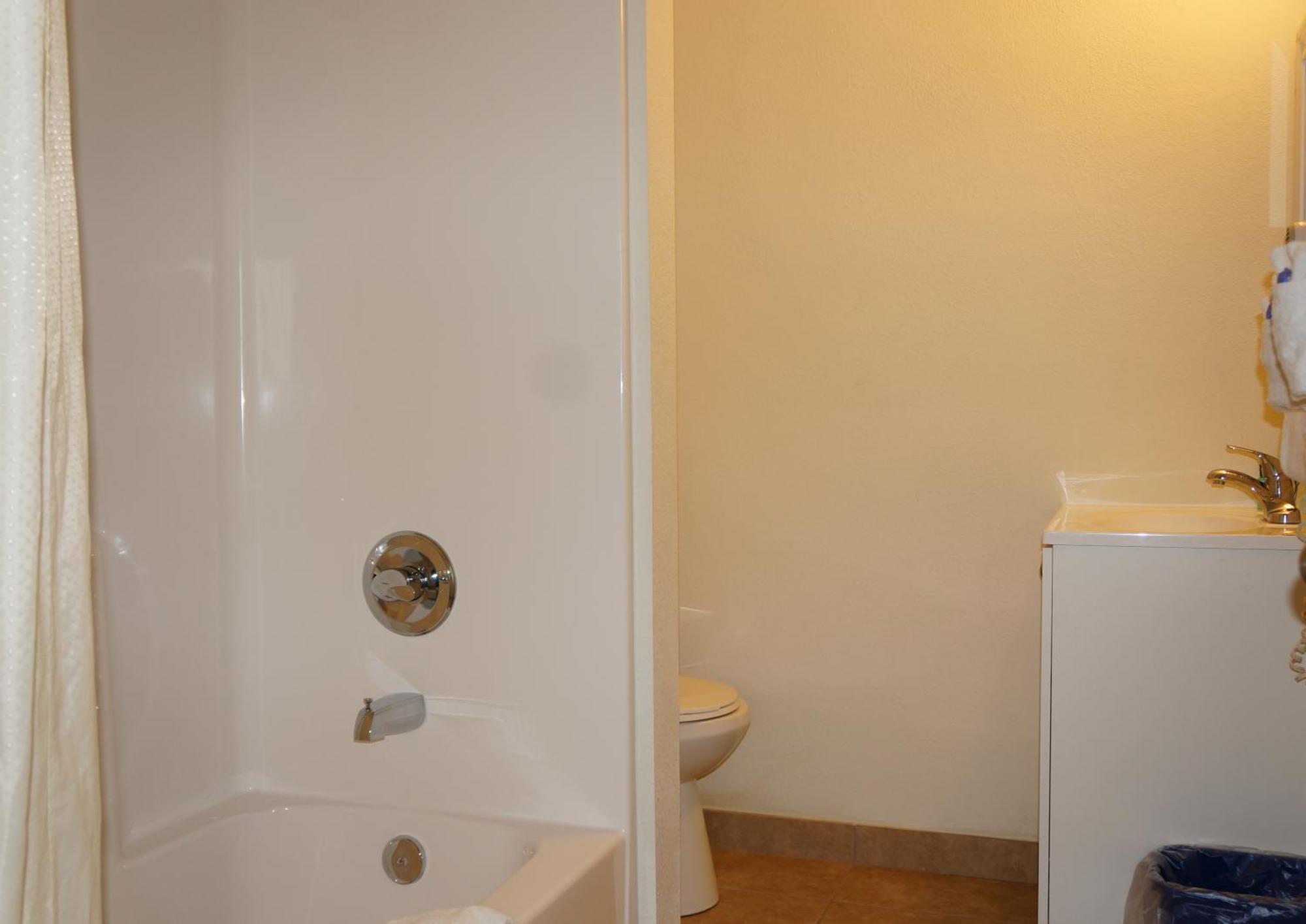 Lake Marina Inn Clearlake Oaks Rom bilde