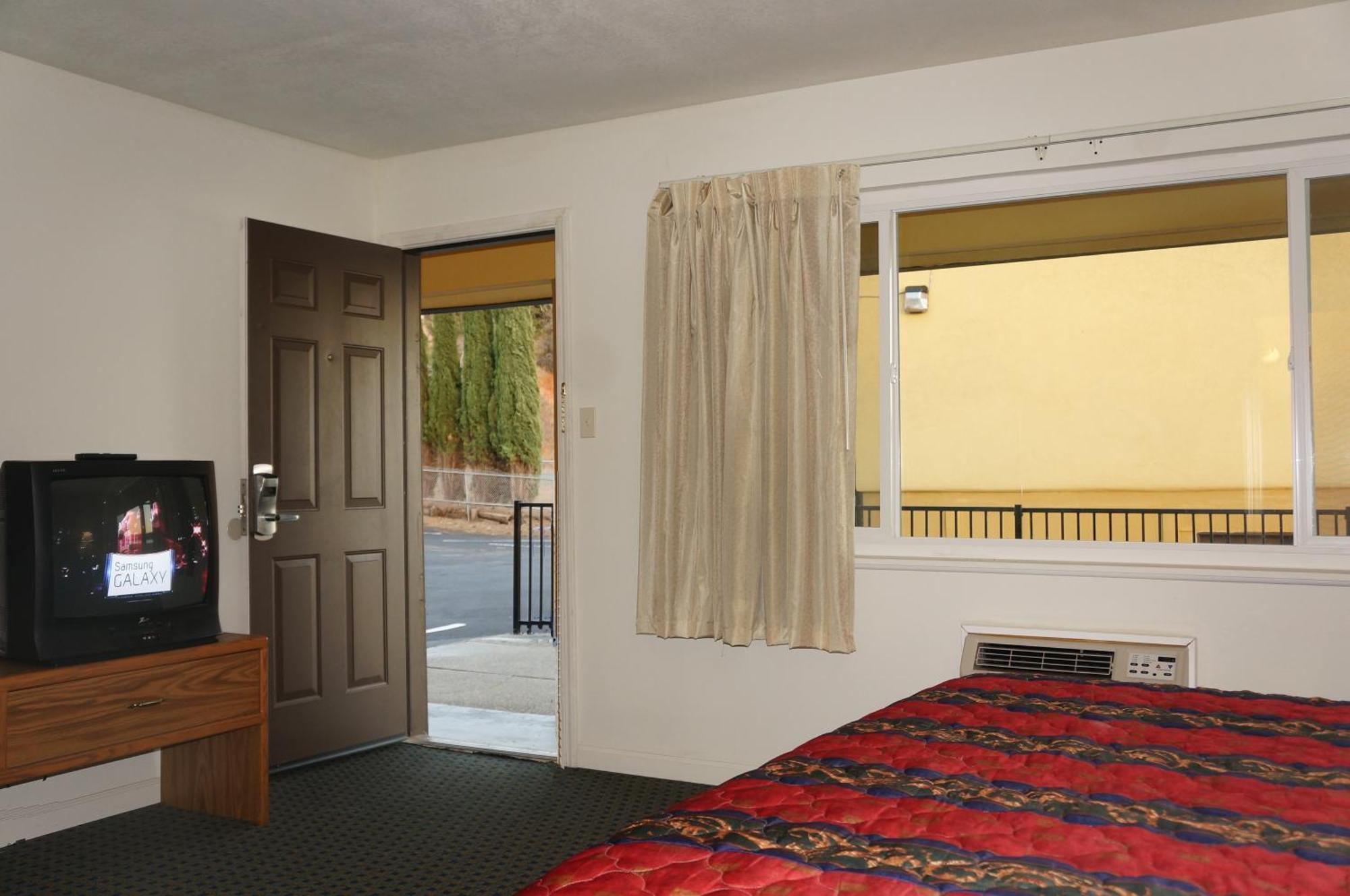 Lake Marina Inn Clearlake Oaks Rom bilde