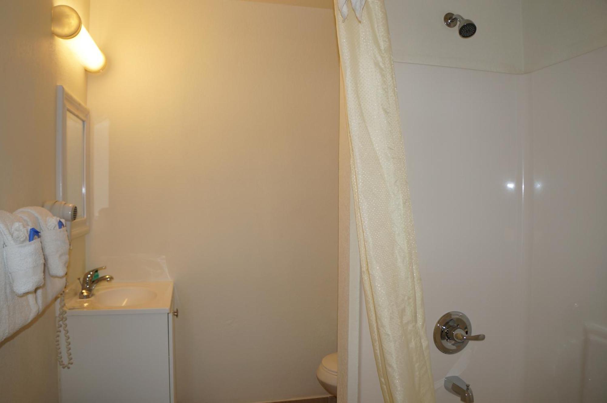Lake Marina Inn Clearlake Oaks Rom bilde