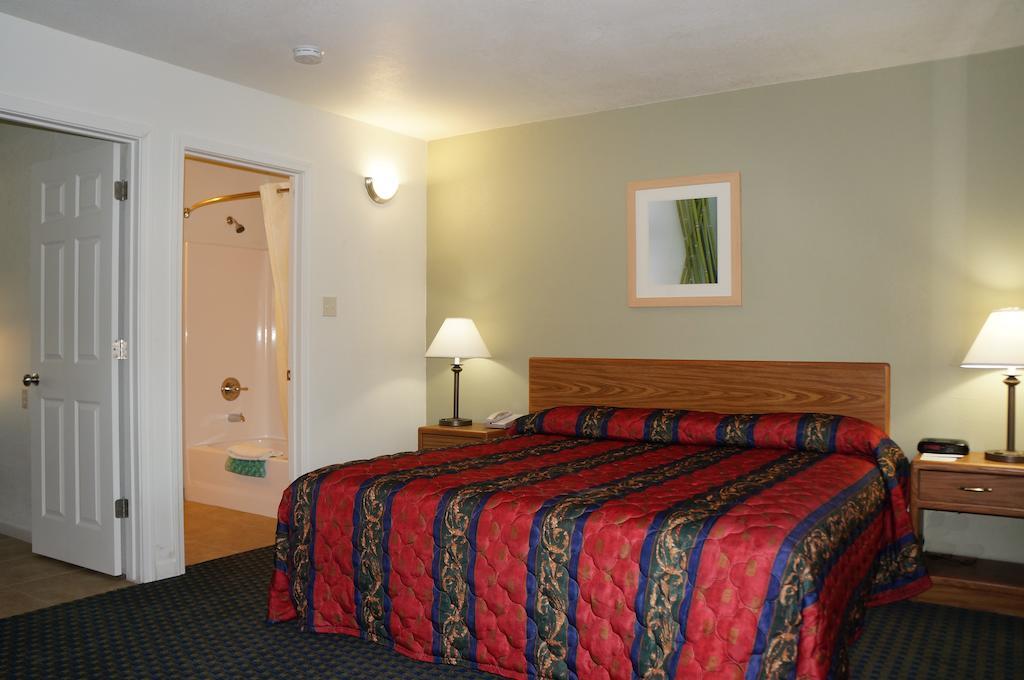 Lake Marina Inn Clearlake Oaks Rom bilde