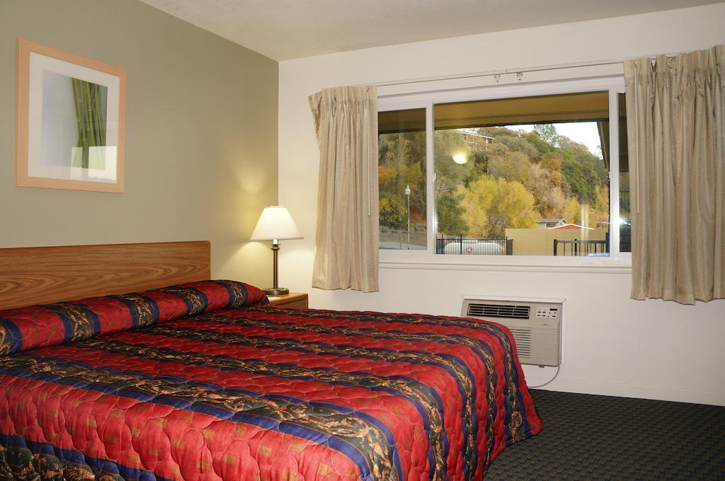 Lake Marina Inn Clearlake Oaks Rom bilde