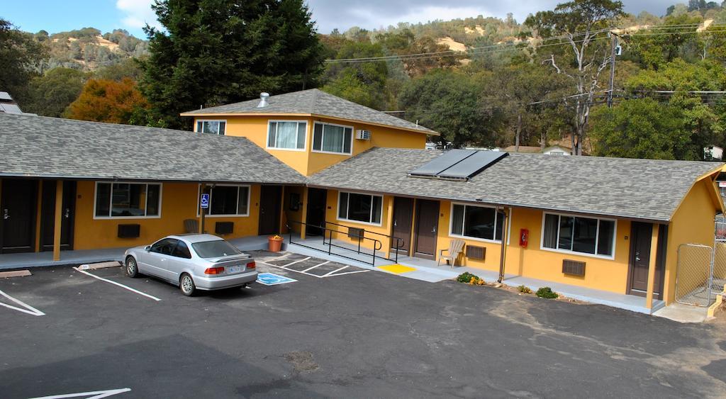 Lake Marina Inn Clearlake Oaks Eksteriør bilde