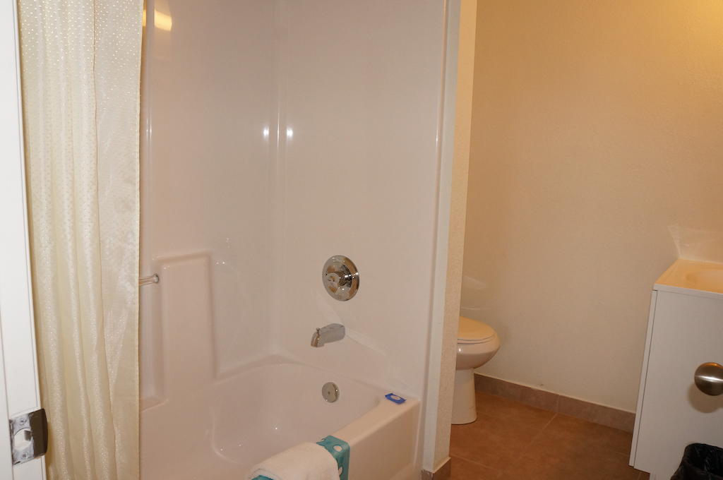 Lake Marina Inn Clearlake Oaks Rom bilde
